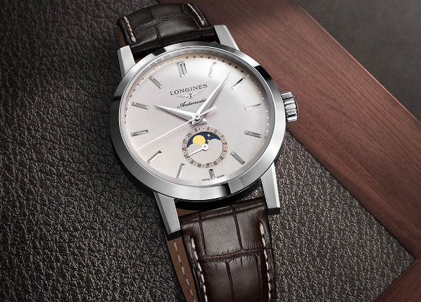 揭秘浪琴老款手表的神秘魅力：探索经典与现代的完美融合