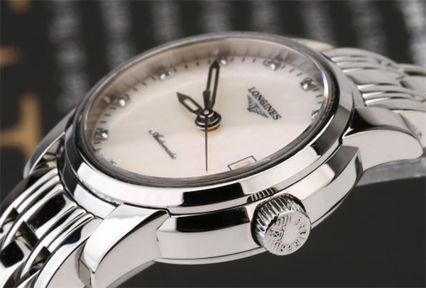 浪琴手表生锈了处理技巧详解(图) 浪琴手表生锈了处理技巧详解(图)